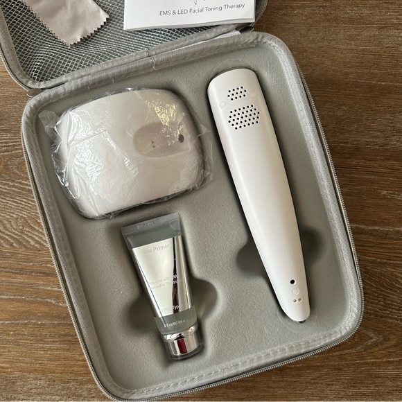 LUMINA NRG EMS & LED Facial Toning Therapy OPEN BOX - Picture 10 of 10